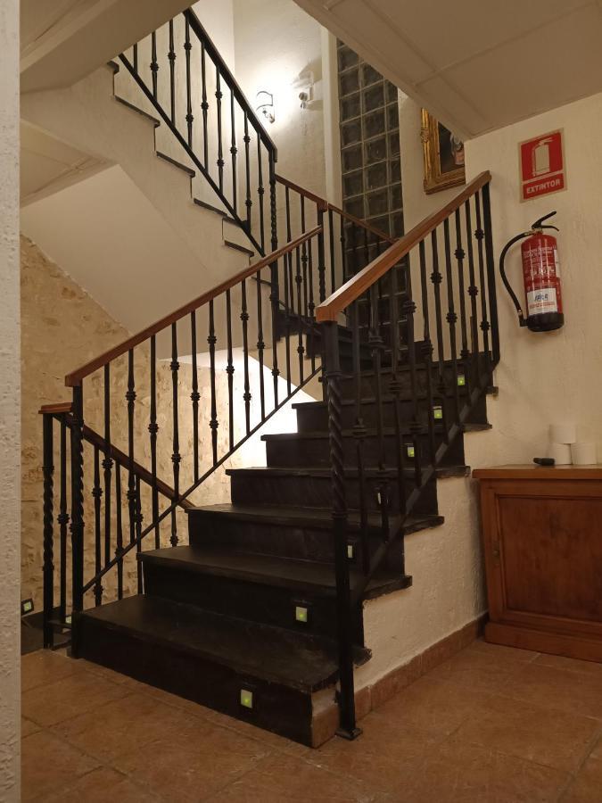 hostal Decerca Prádena Esterno foto